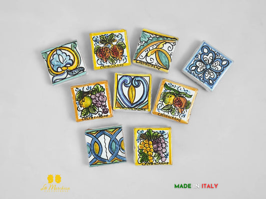 Calamita in Ceramica di Caltagirone mattonella decorata a mano 5cm - Decoro assortito