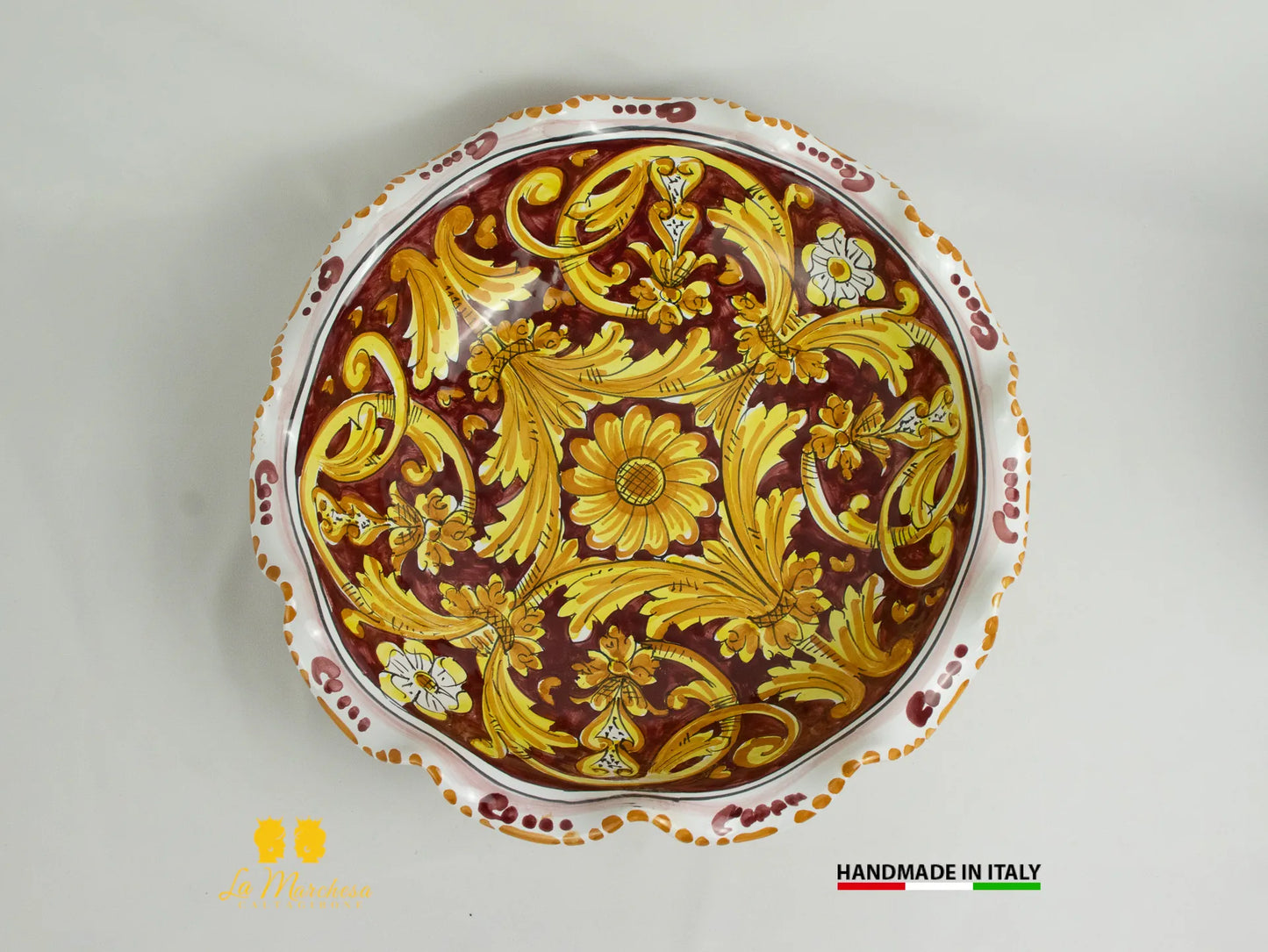 Centrotavola in Ceramica di Caltagirone tondo orlato bordeaux ornato 37cm