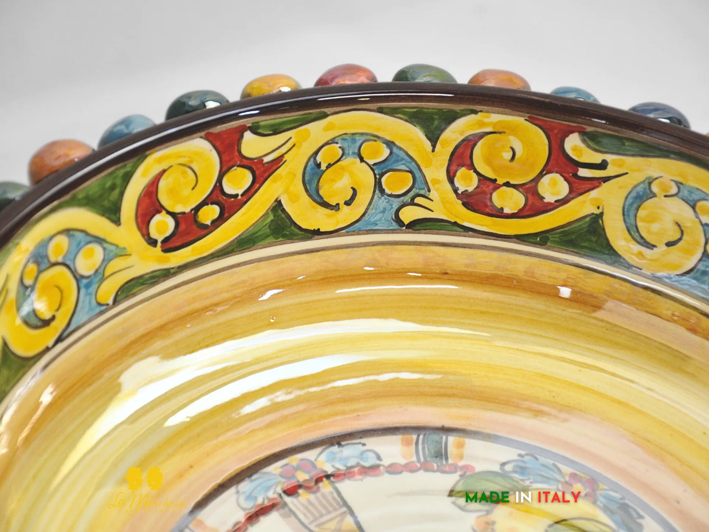 dettaglio decoro ceramica
