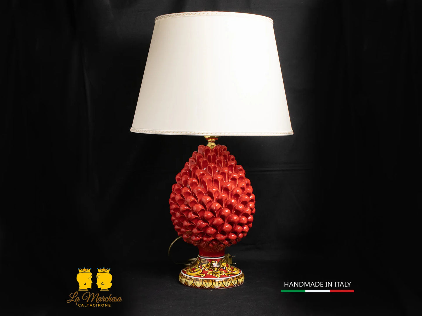 Lampada Pigna Siciliana Ceramica di Caltagirone base decorata rosso 25cm