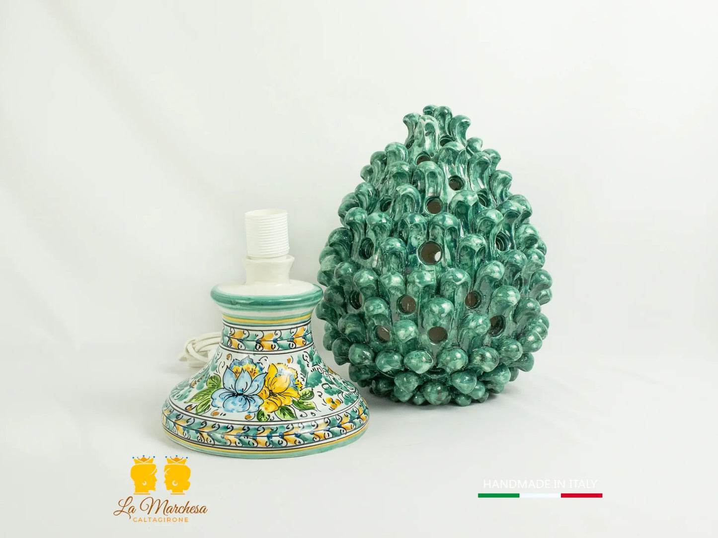 Lampada Pigna traforata Ceramica di Caltagirone verde rame base 600 43cm