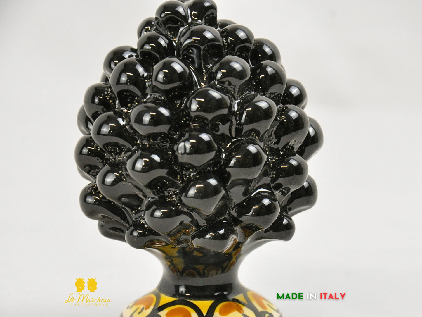 OUTLET_-_Pigna_Siciliana_Nera_in_Ceramica_di_Caltagirone_11cm_