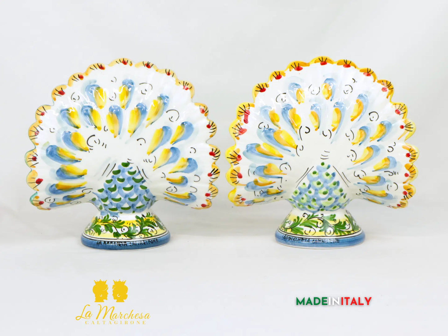 Pavone in Ceramica di Caltagirone ornato fiori 22cm- Vari Modelli