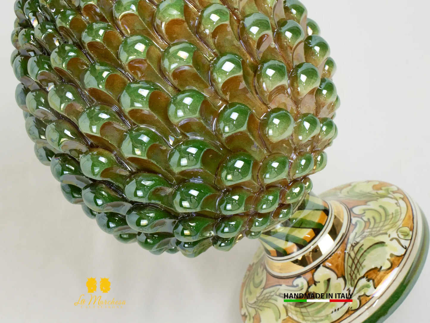 Pigna Siciliana in Ceramica di Caltagirone Artigianale Madreperla Linea Oro