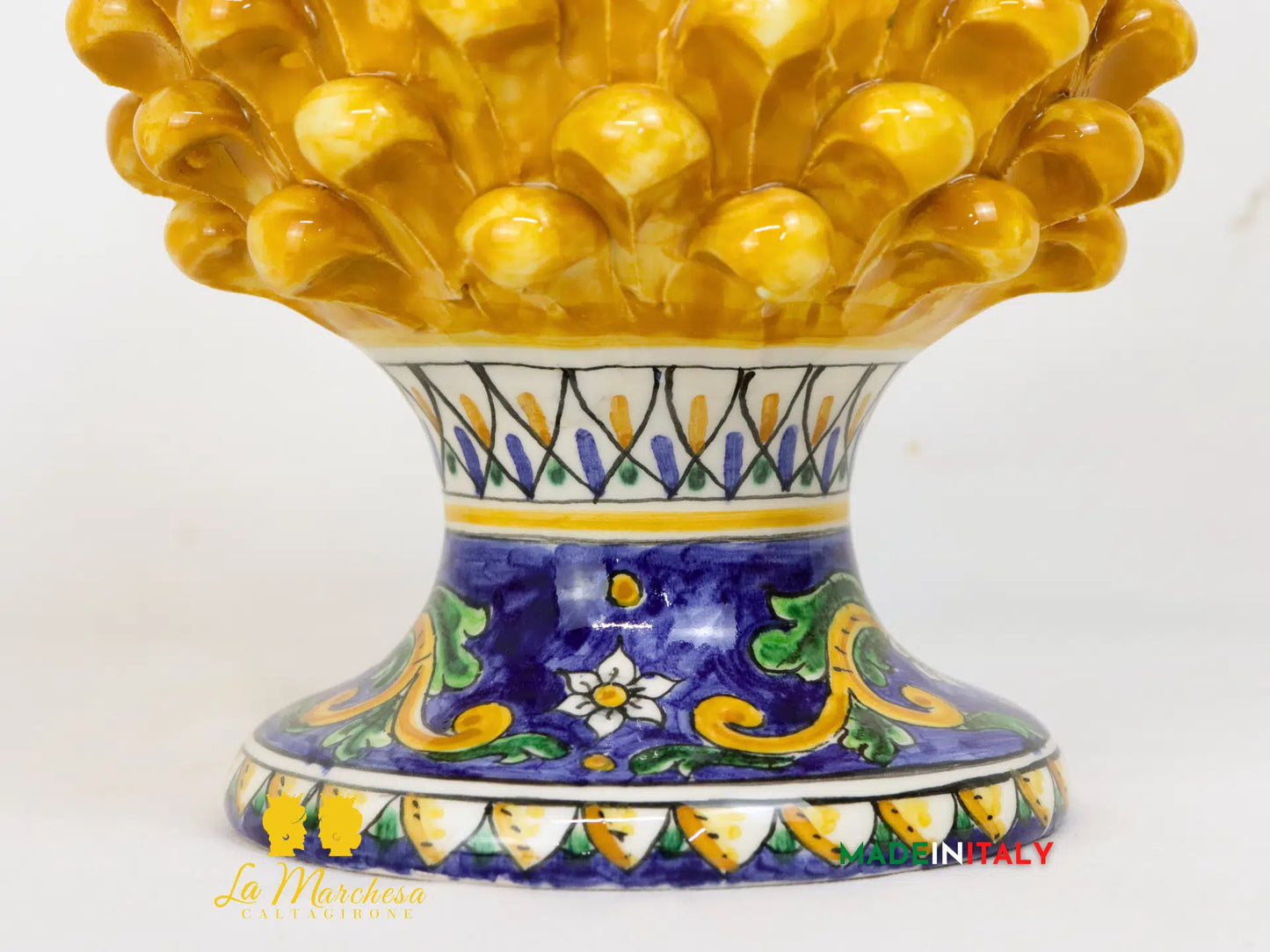 Pigna Siciliana Base Decorata in Ceramica di Caltagirone - Vari Modelli