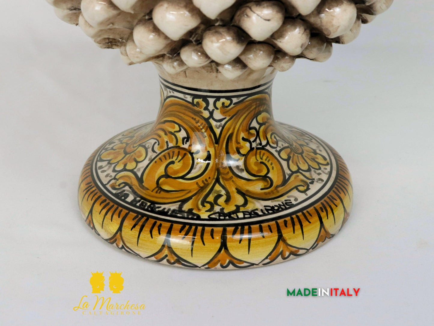 Pigna Siciliana Decorata in Ceramica di Caltagirone 41cm