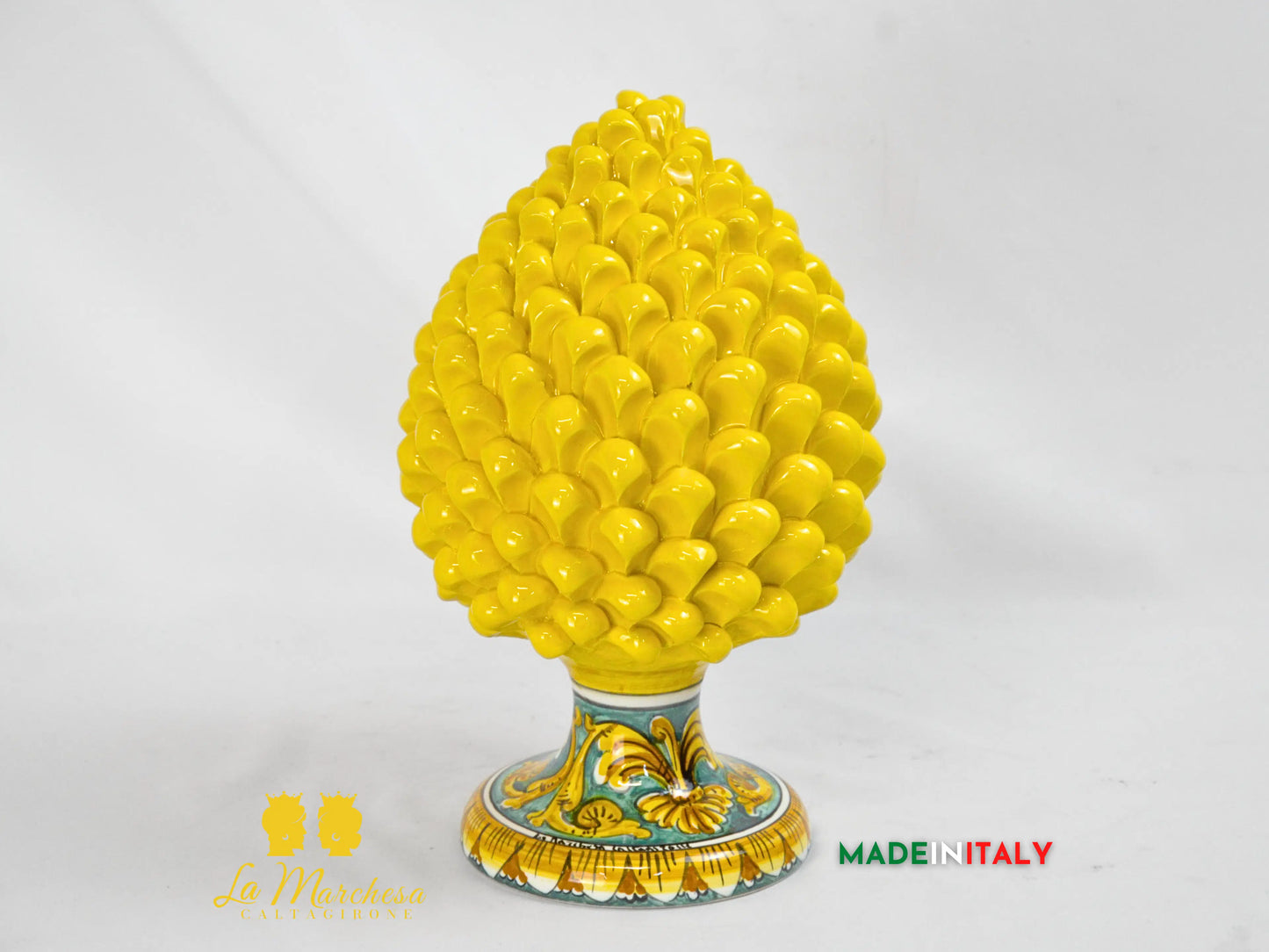 Pigna Siciliana in Ceramica di Caltagirone Giallo base ornato 31cm