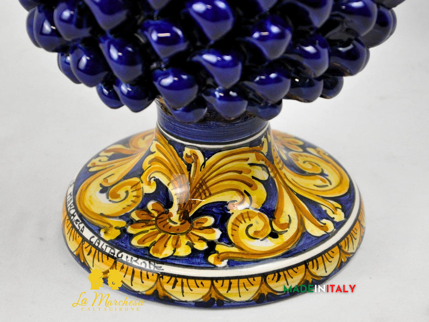 Pigna in Ceramica di Caltagirone Siciliana Blu Cobalto 31cm
