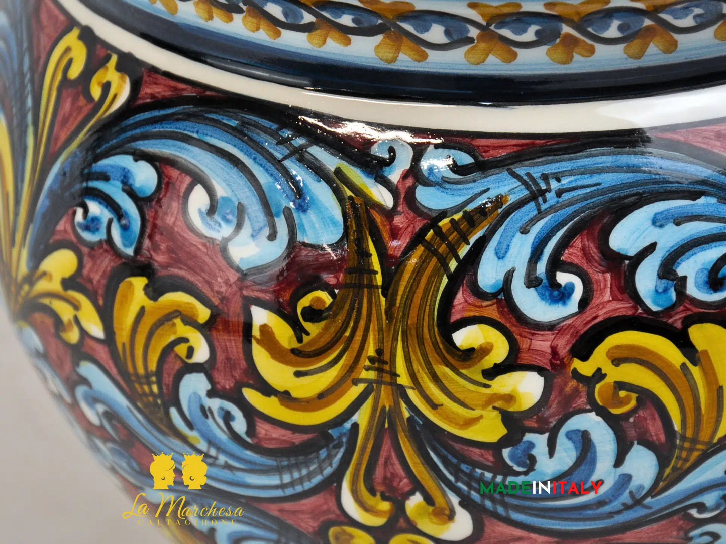 Portavaso Vaso in Ceramica di Caltagirone ornato bordeaux - Varie Misure
