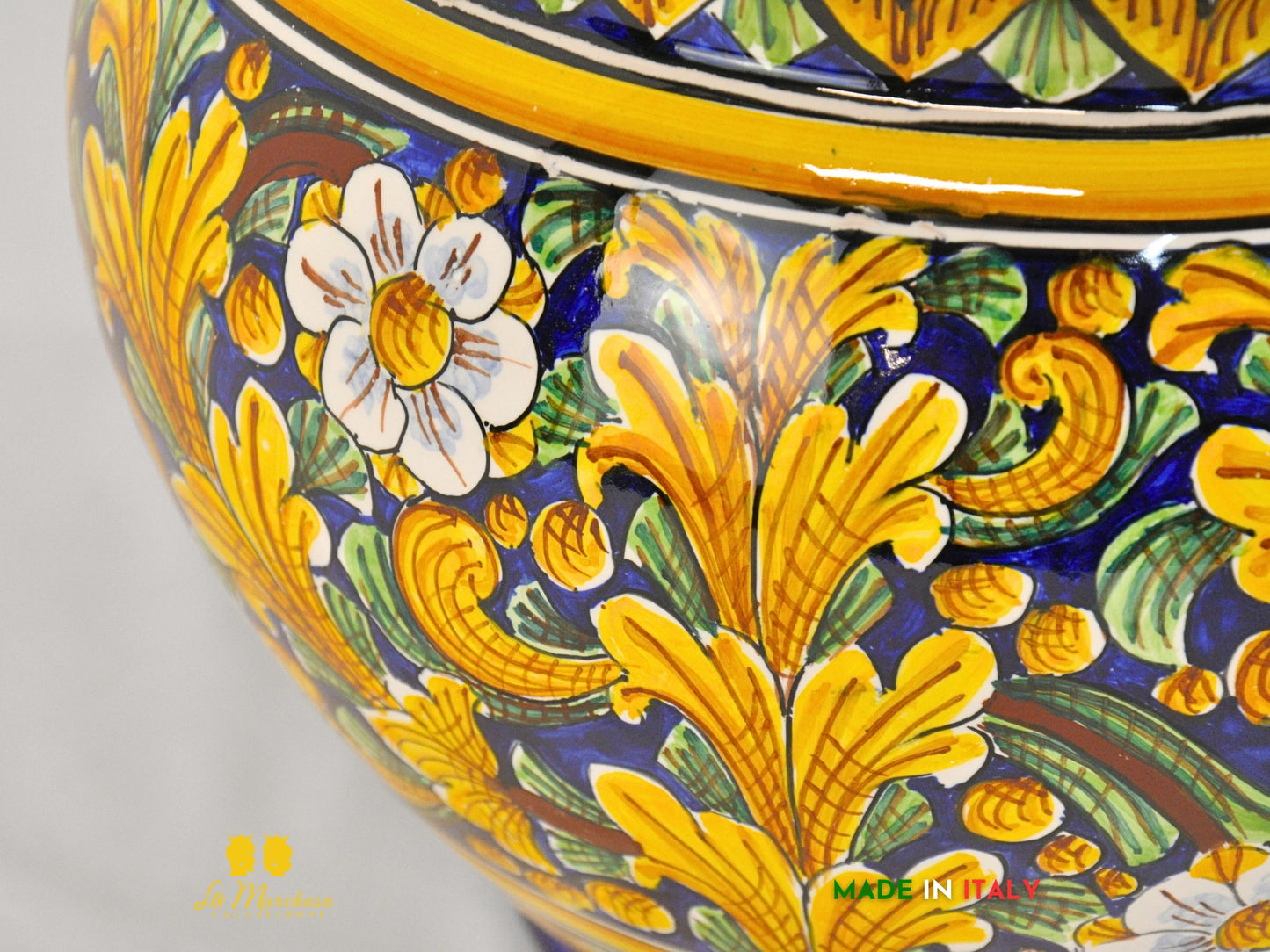 cachepot in ceramica siciliana