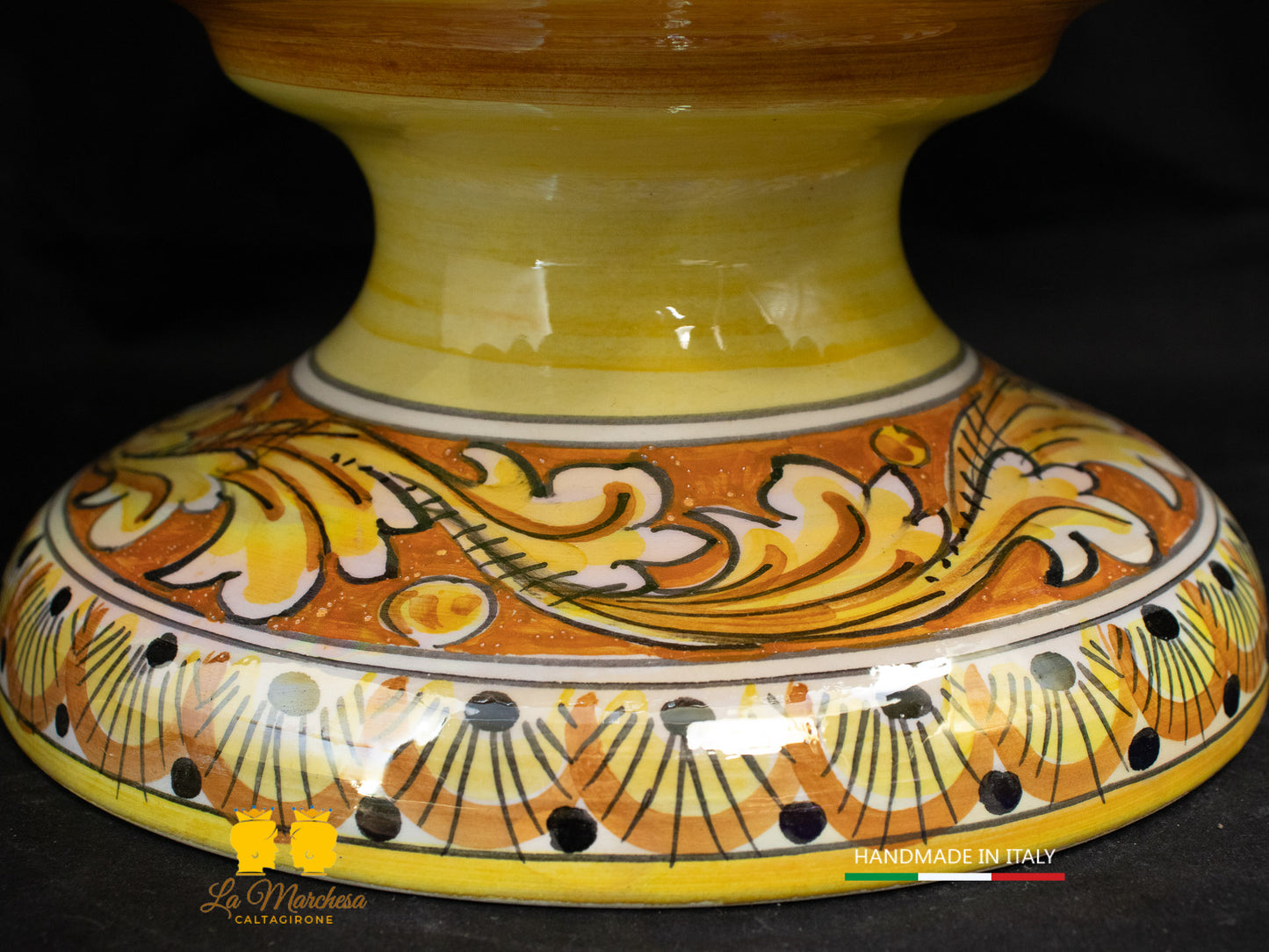 Portavaso Pigna Siciliana Ceramica di Caltagirone Giallo Madreperla mezza pigna 27cm