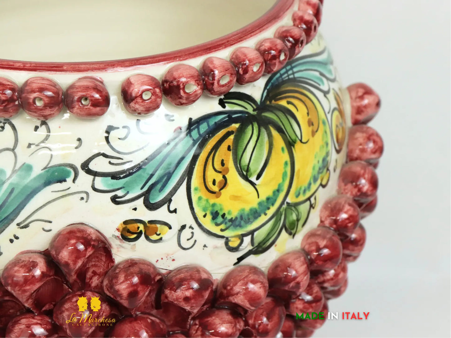 dettaglio vaso chicchi limoni