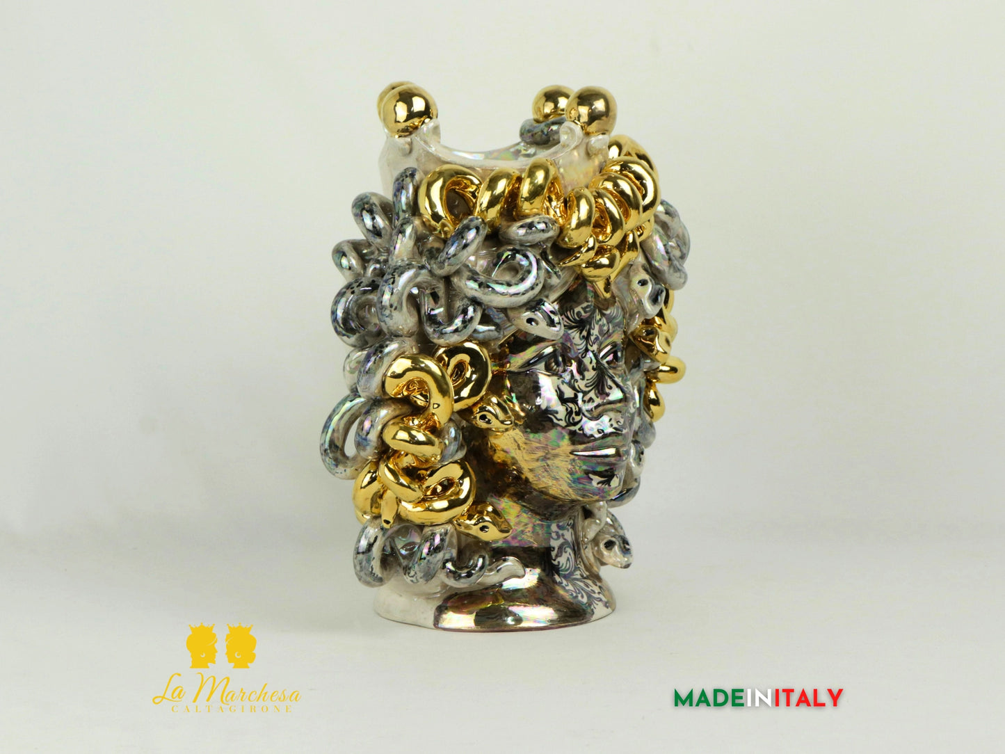 Testa di Moro Medusa Oro e Madreperla in Ceramica di Caltagirone