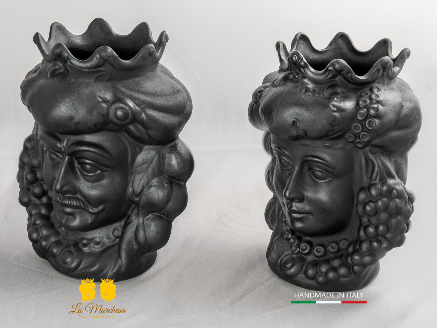 Coppia Teste di Moro Ceramica di Caltagirone in terracotta Nero satinato frutta