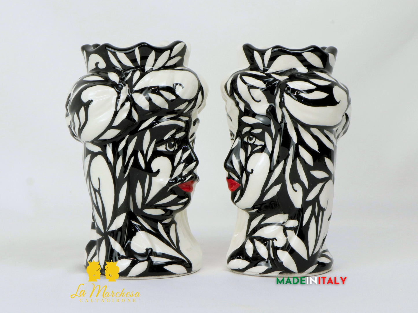 Teste di Moro in Ceramica di Caltagirone bianche e nere zebrate