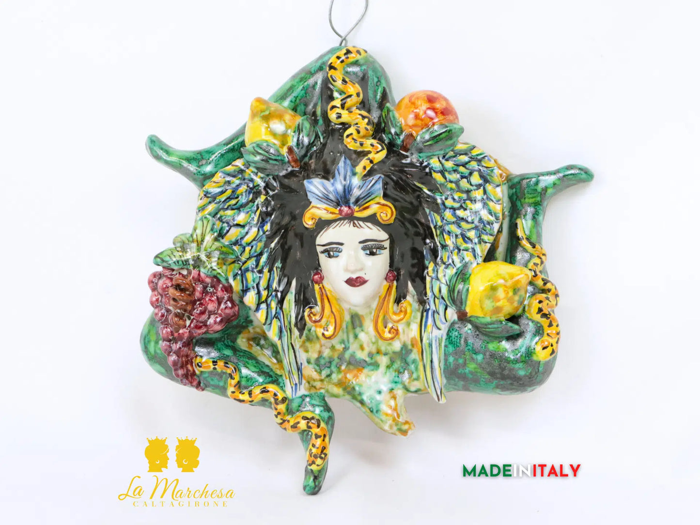 Trinacria in Ceramica di Caltagirone Colorata e Frutta - Vari Modelli