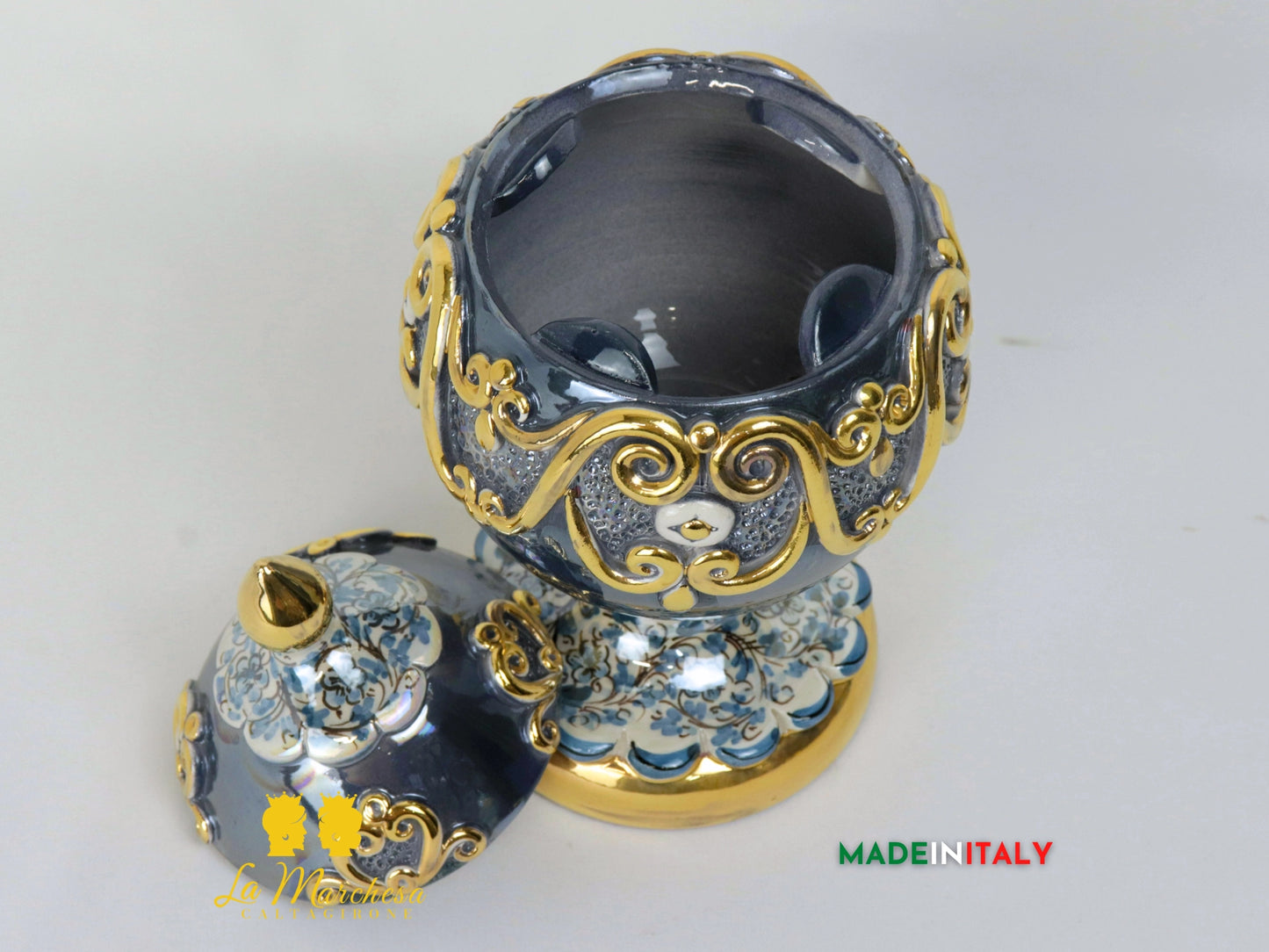 Uovo decorato in Ceramica di Caltagirone Oro, Platino e madreperla - Vari Modelli