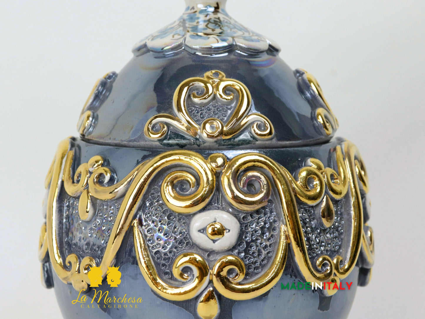 Uovo decorato in Ceramica di Caltagirone Oro, Platino e madreperla - Vari Modelli