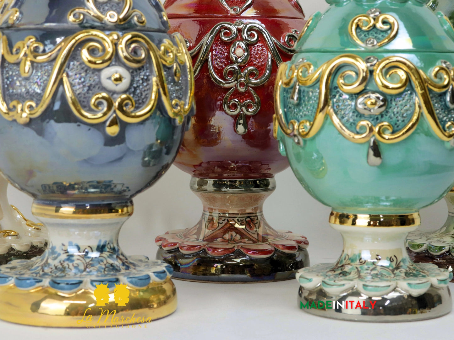 Uovo decorato in Ceramica di Caltagirone Oro, Platino e madreperla - Vari Modelli