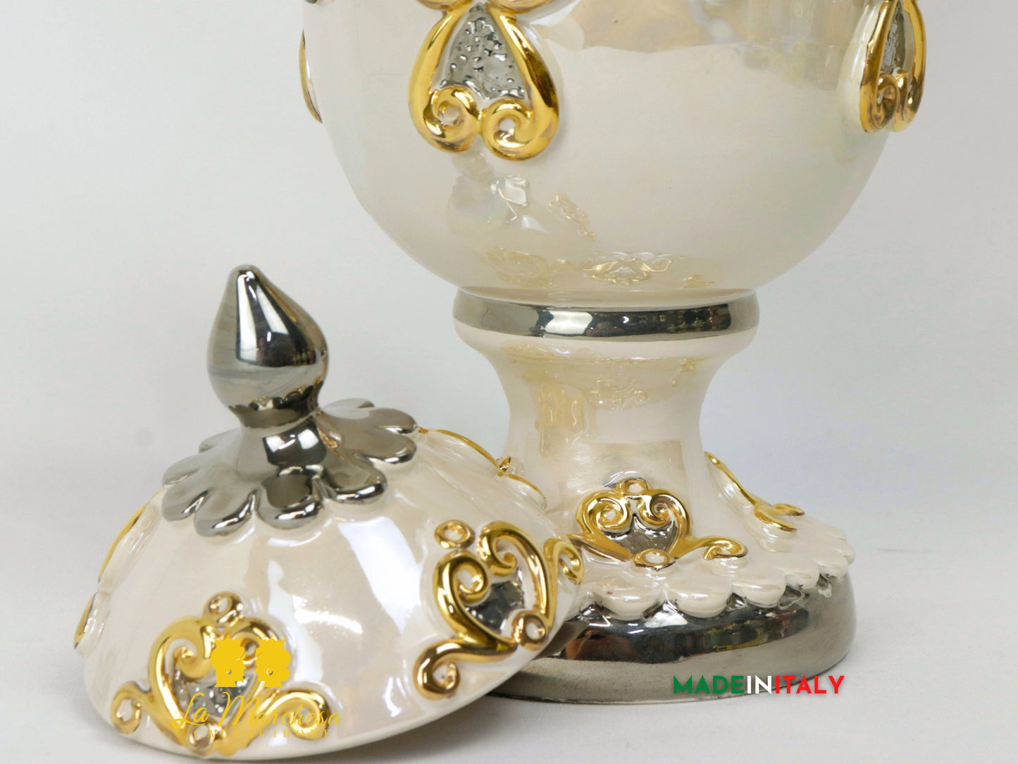 Uovo decorato in Ceramica di Caltagirone Oro, Platino e madreperla - Vari Modelli