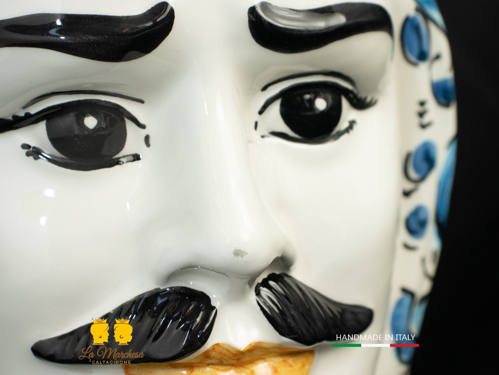 Testa di Moro Uomo in Ceramica di Caltagirone bianco decoro blu antico 26cm