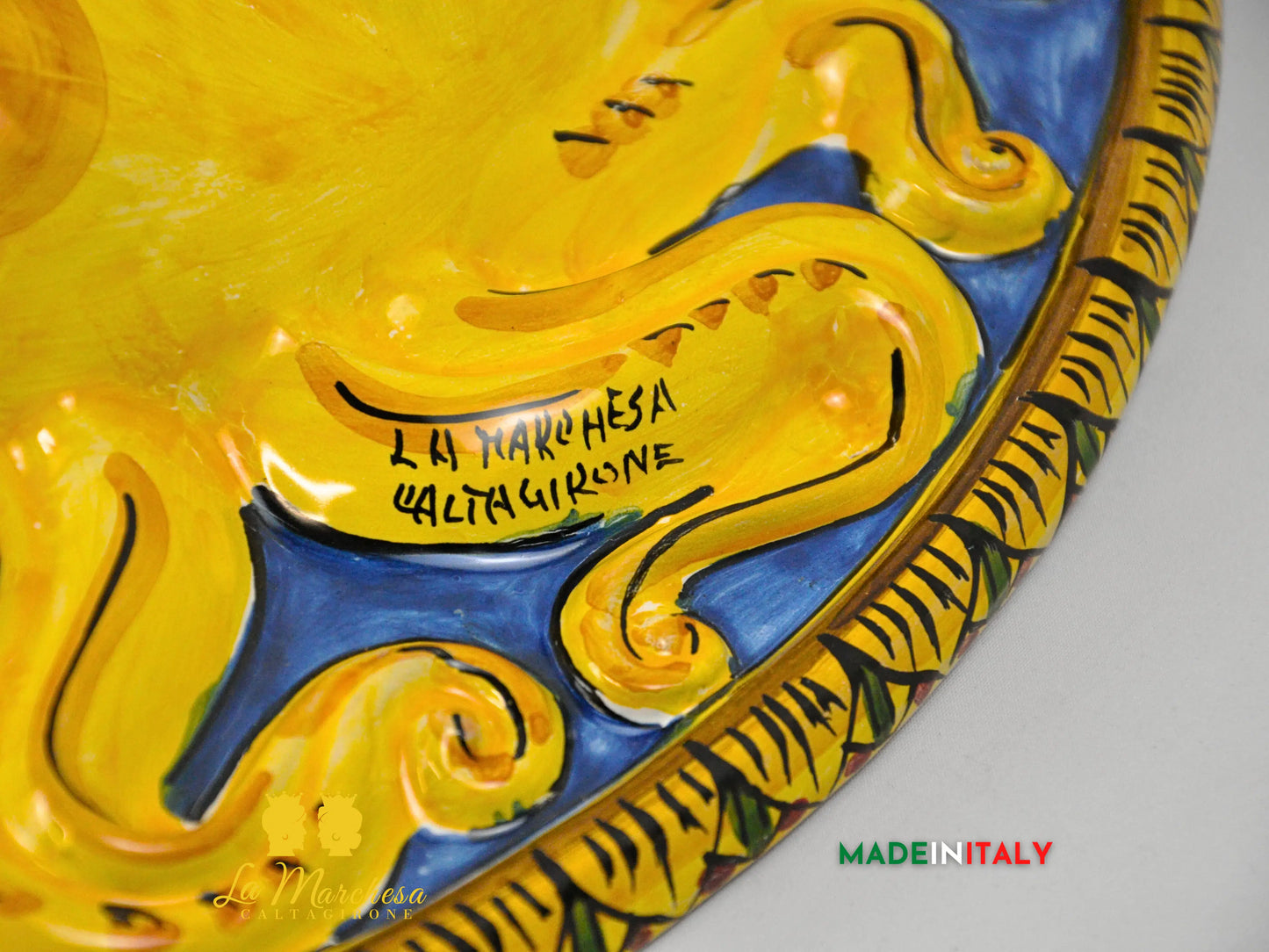 Sole e Luna da Parete in Ceramica di Caltagirone Bordeaux Ø41cm