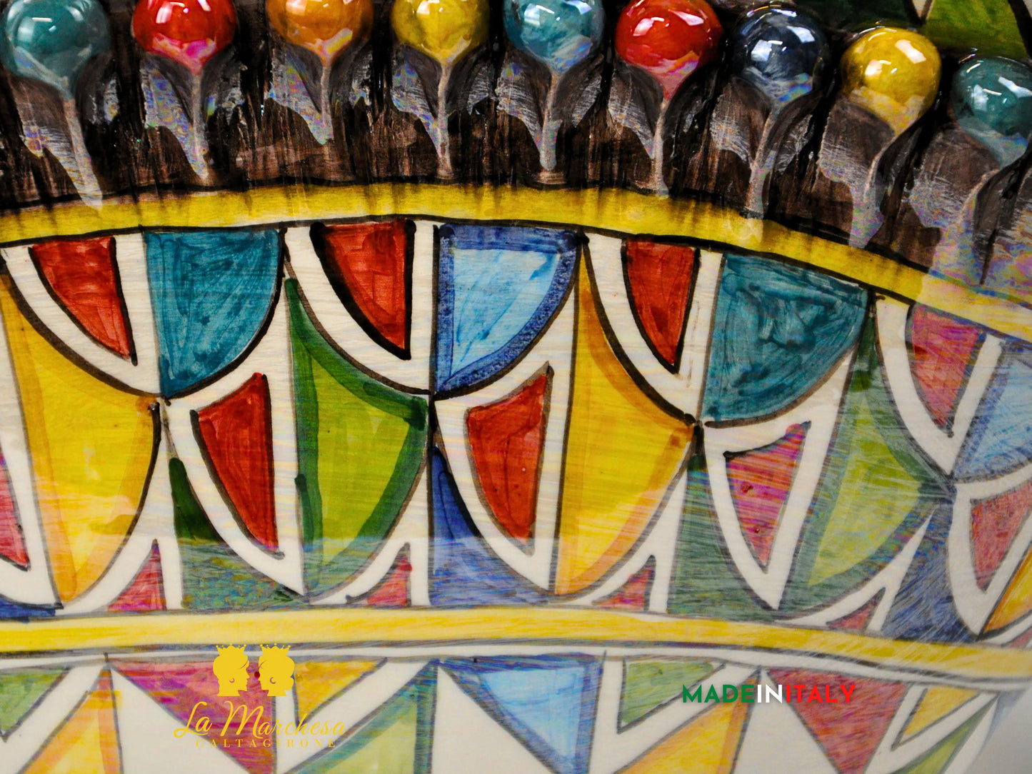 Coffa Siciliana Portavaso in Ceramica di Caltagirone Madreperla 40cm