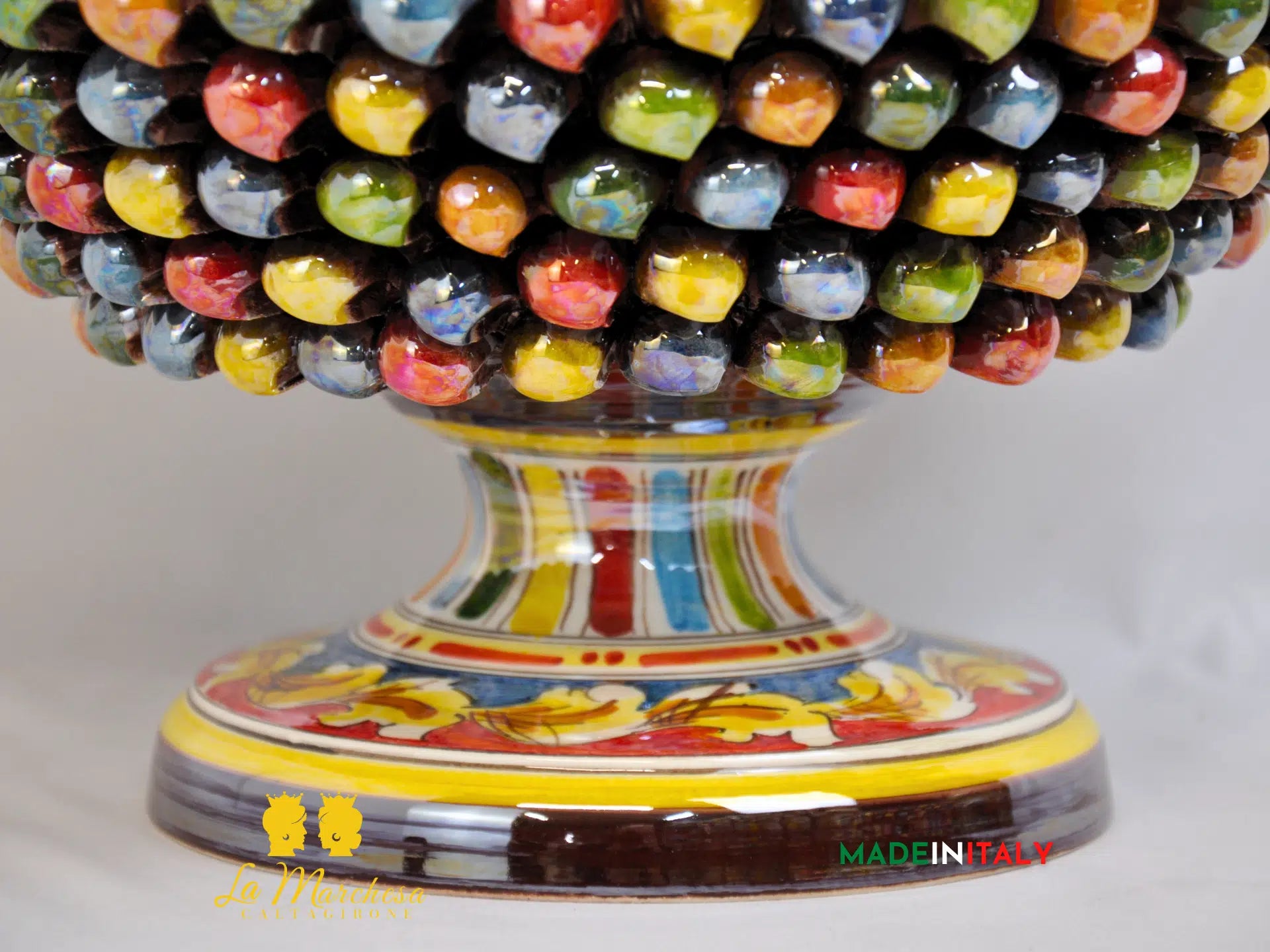 Cetrotavola Madreperla in Ceramica di Caltagirone 32cm - Vari Colori