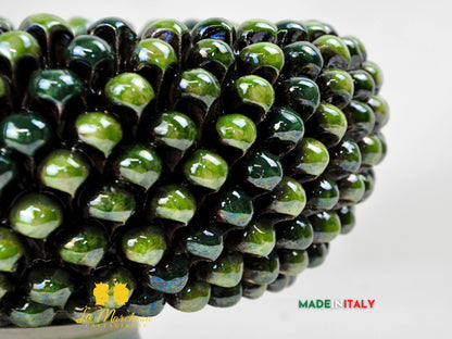 Centrotavola con Piede Pigna Siciliana Madreperla e Oro in Ceramica di Caltagirone – Ø 30 cm