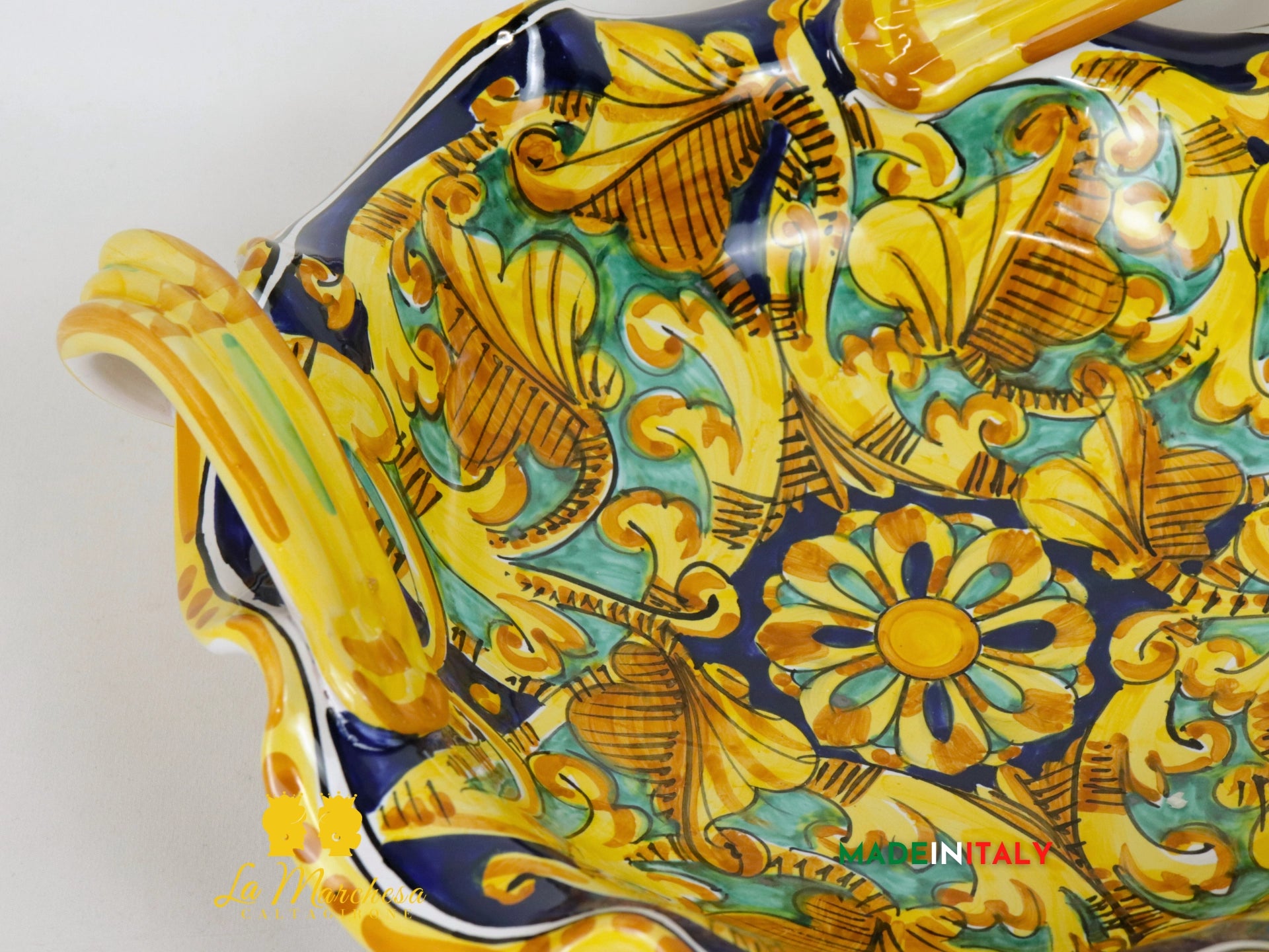 Centrotavola con Manici in Ceramica di Caltagirone Blu Ornato - Varie Misure