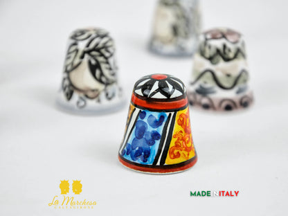 Ditale Decorato a Mano in Ceramica di Caltagirone