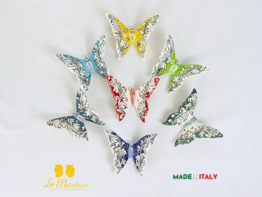 Farfalla in ceramica di Caltagirone ornato bianco colorata - decorazione da parete