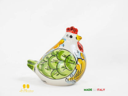 Gallina in Ceramica di Caltagirone decorata