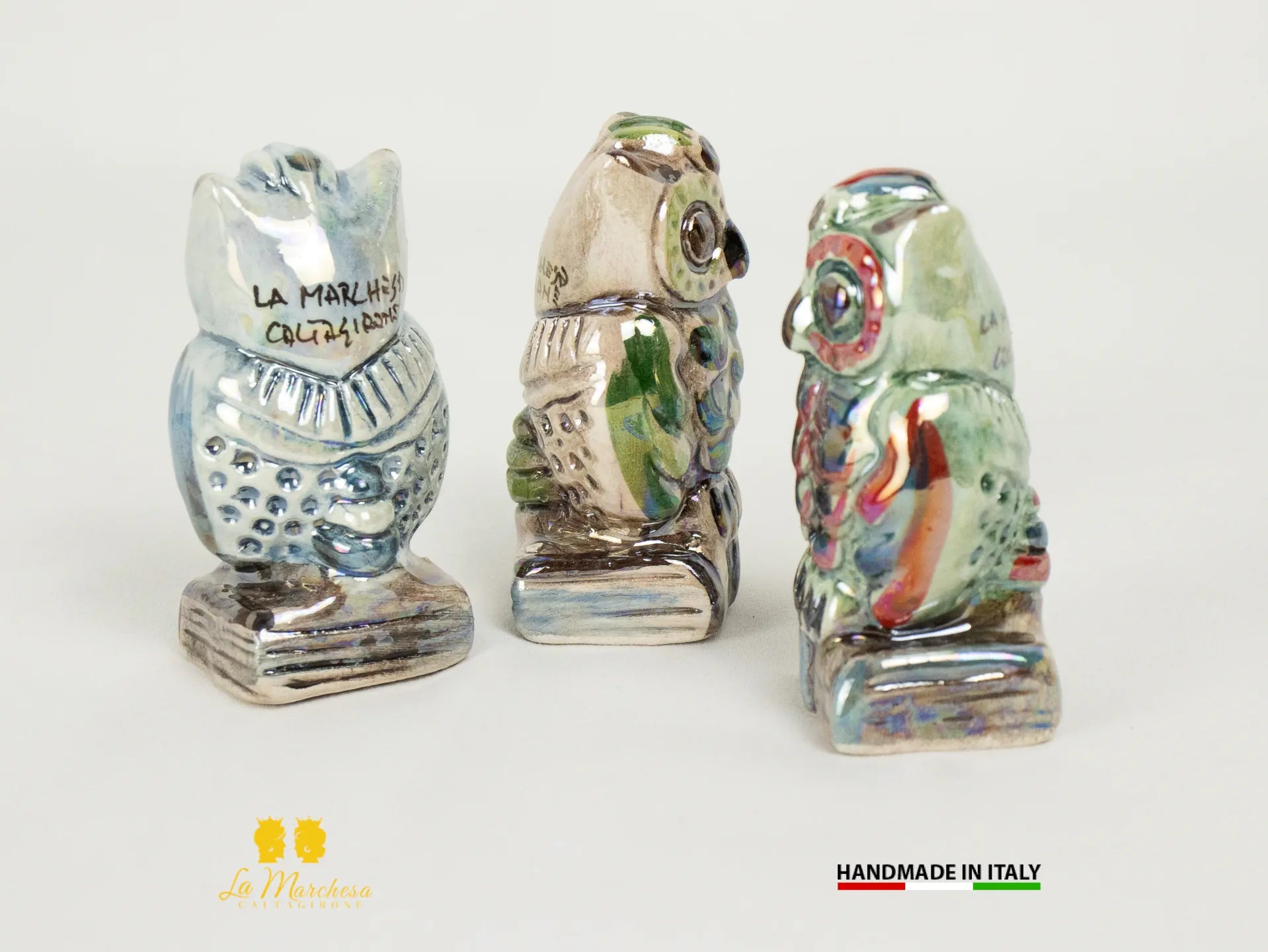 Gufetto in Ceramica di Caltagirone madreperla bomboniera laurea