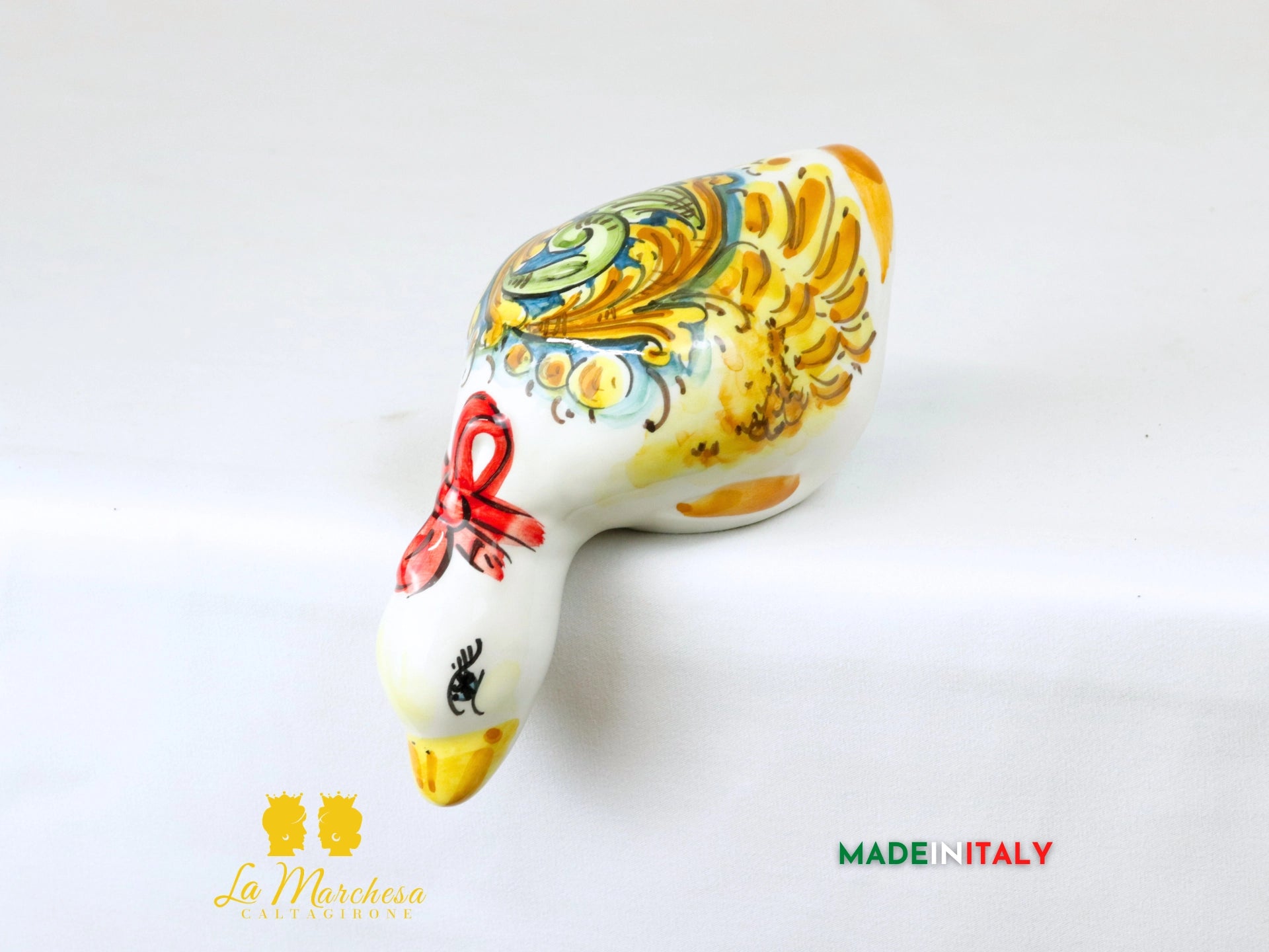Papera curiosa in Ceramica di Caltagirone con fiocco decorata - Varie Misure