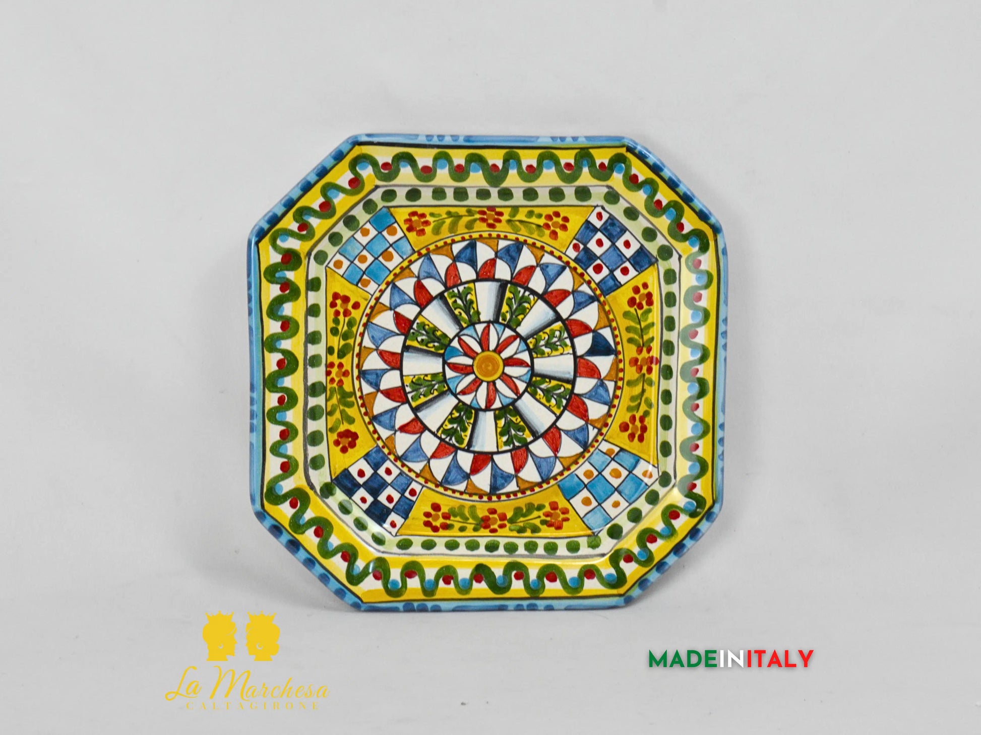 Piatto Ottagonale Decorato in Ceramica di Caltagirone - Vari Modelli