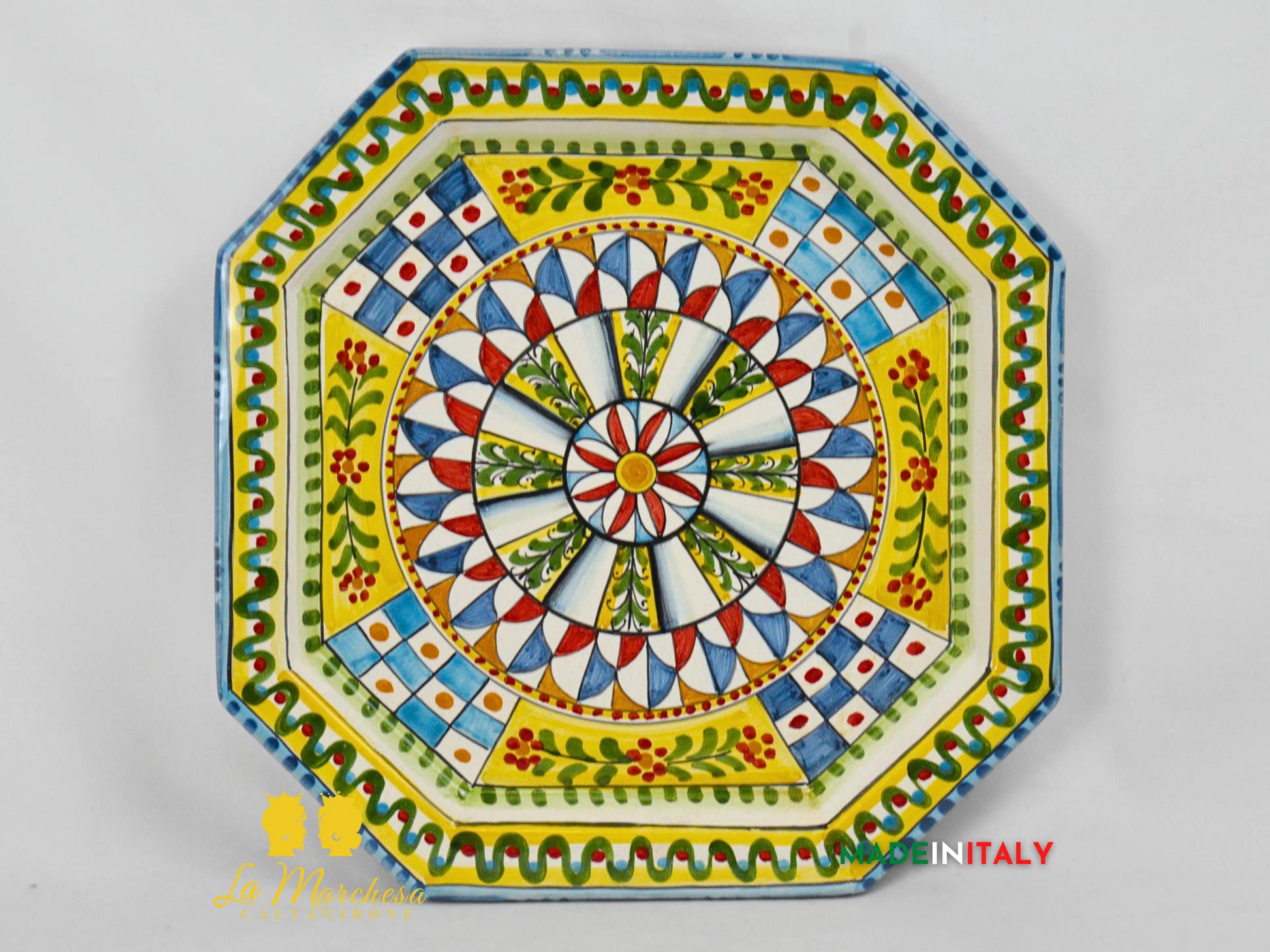 Piatto Ottagonale Decorato in Ceramica di Caltagirone - Vari Modelli