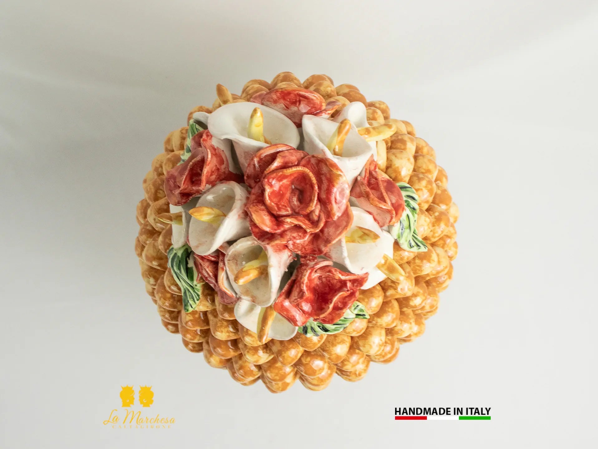 Pigna Siciliana Ceramica di Caltagirone bianca applicazioni fiori 43cm