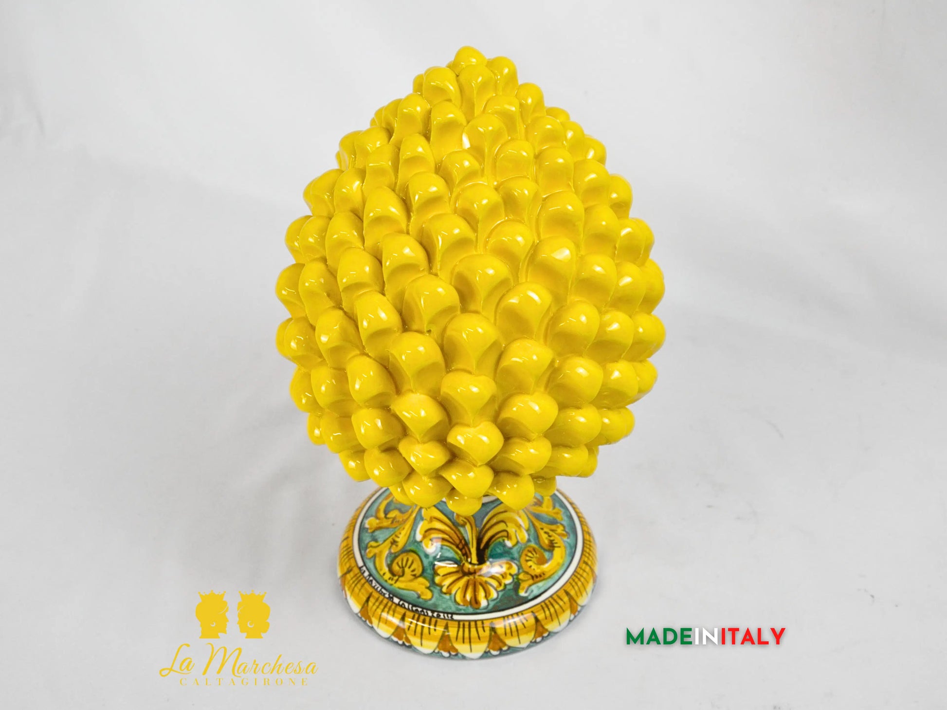 Pigna Siciliana in Ceramica di Caltagirone Giallo base ornato 31cm