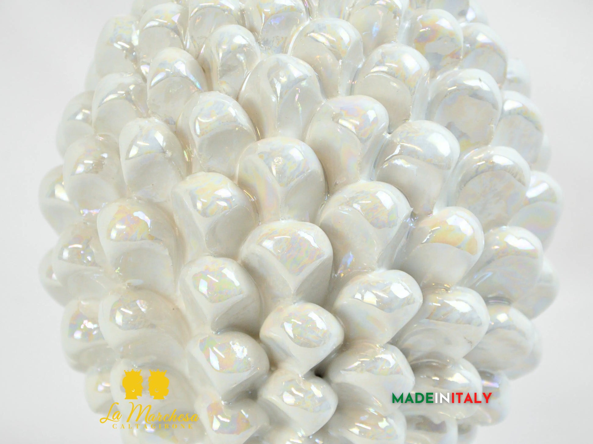 Pigna Siciliana Bianca Madreperla in Ceramica di Caltagirone 21cm