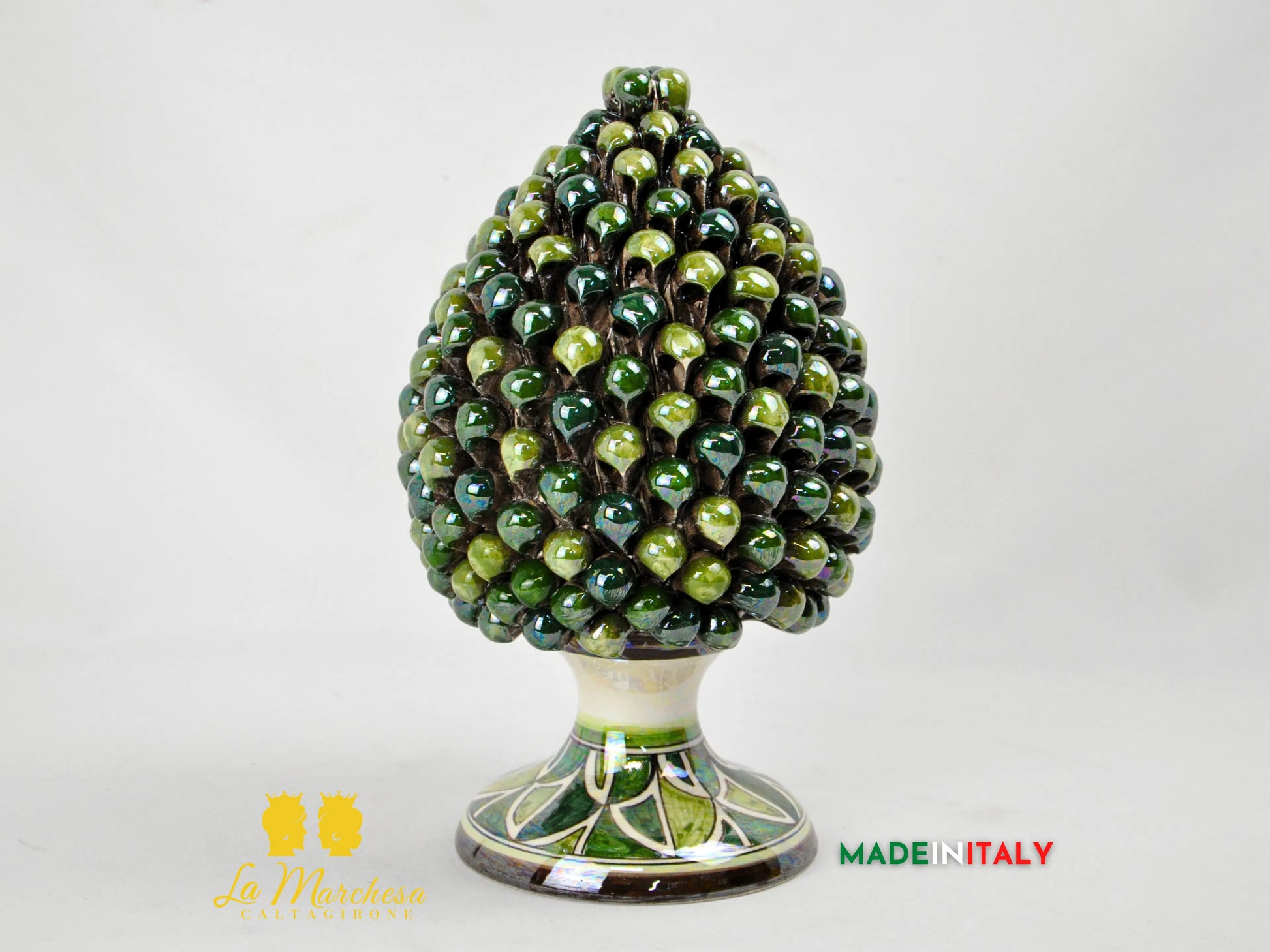 Pigna Siciliana in Madreperla Verde in Ceramica di Caltagirone – Altezza 26 cm