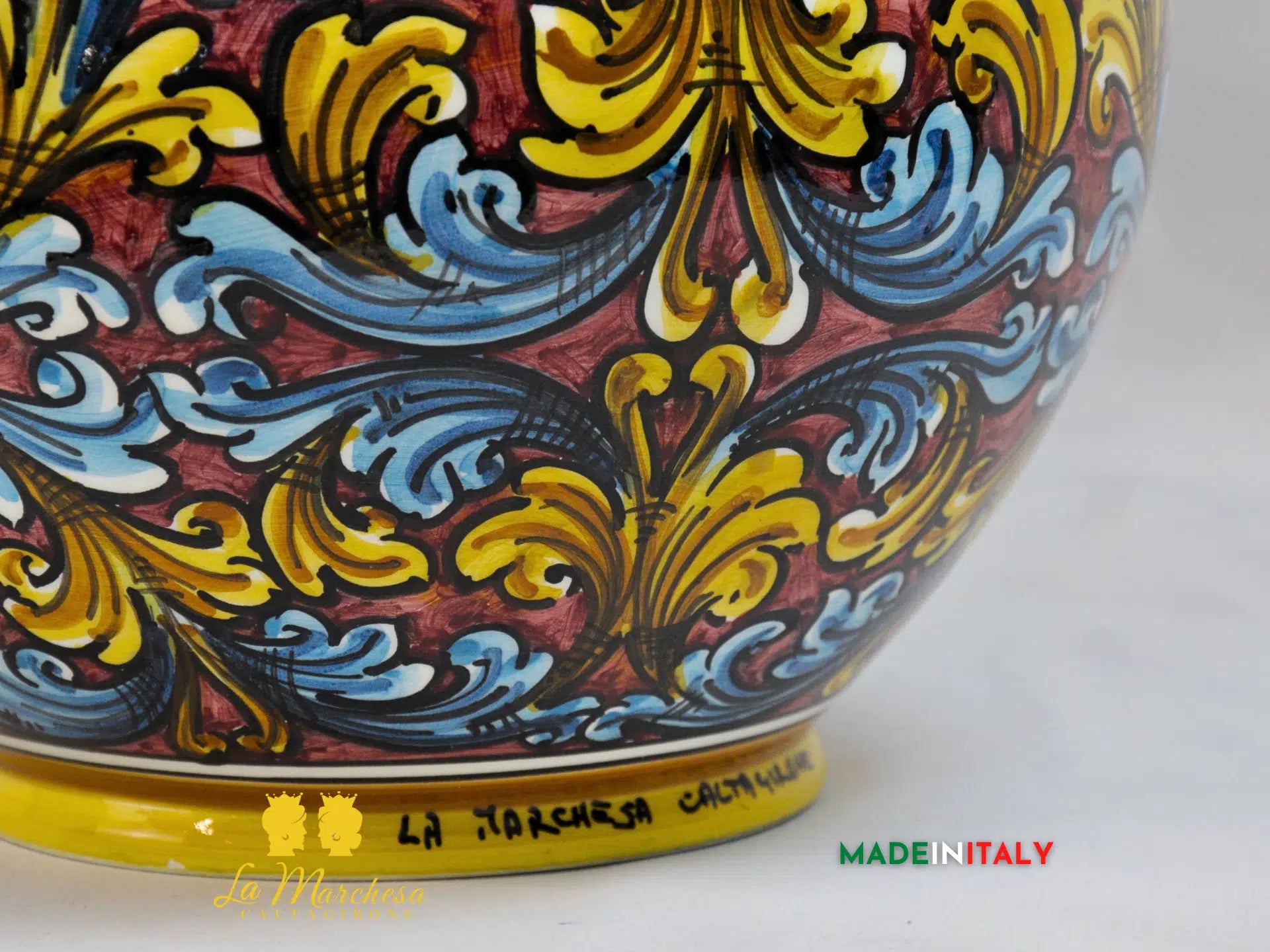 Portavaso Vaso in Ceramica di Caltagirone ornato bordeaux - Varie Misure