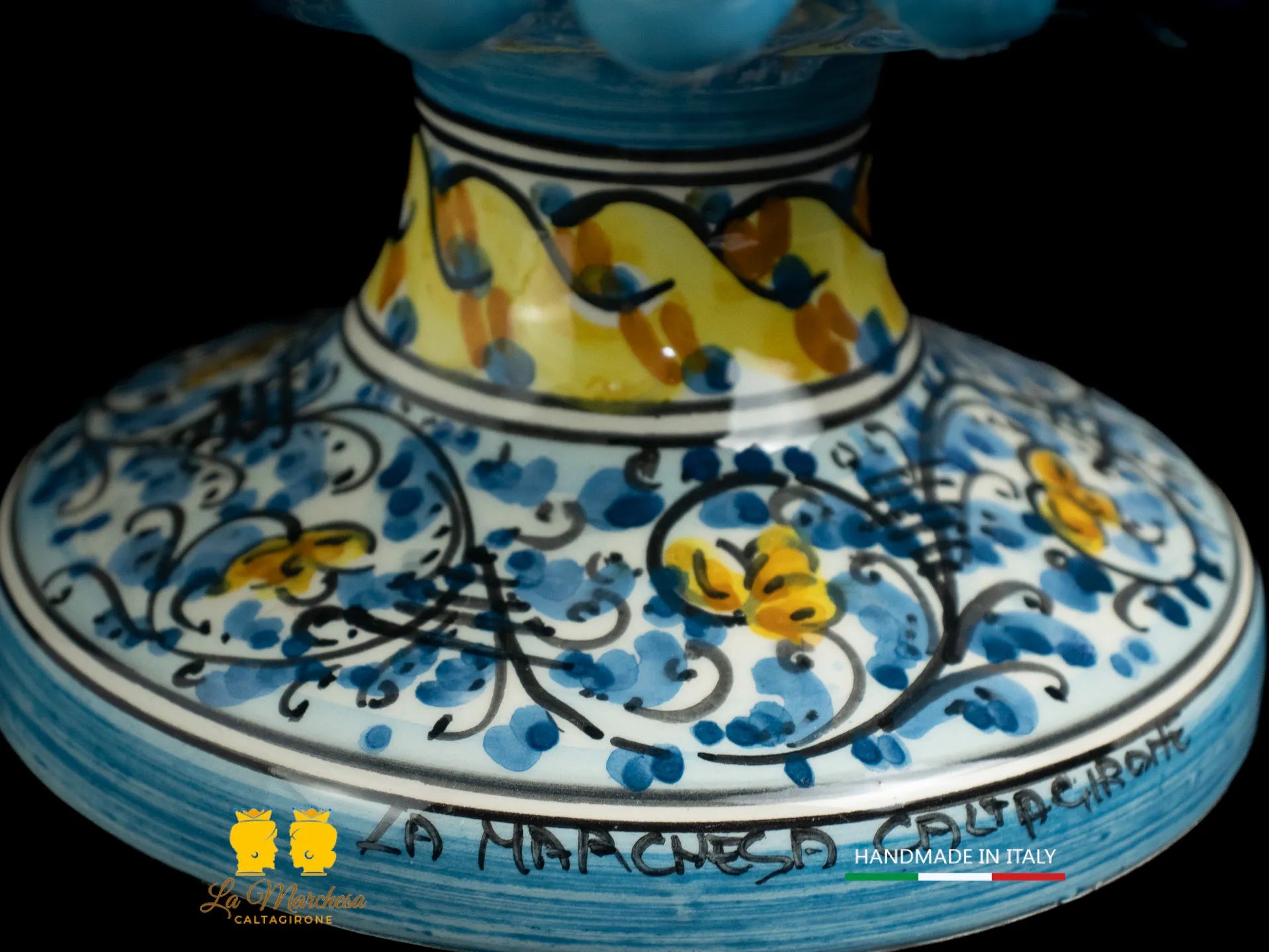 Portavaso Pigna Siciliana Ceramica di Caltagirone celeste 600 cm25