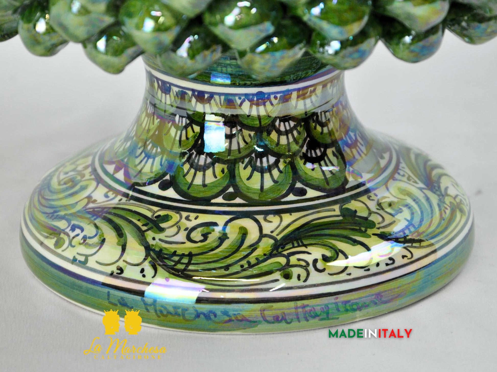 Portavaso Mezza Pigna Verde Madreperla in Ceramica di Caltagirone 27cm