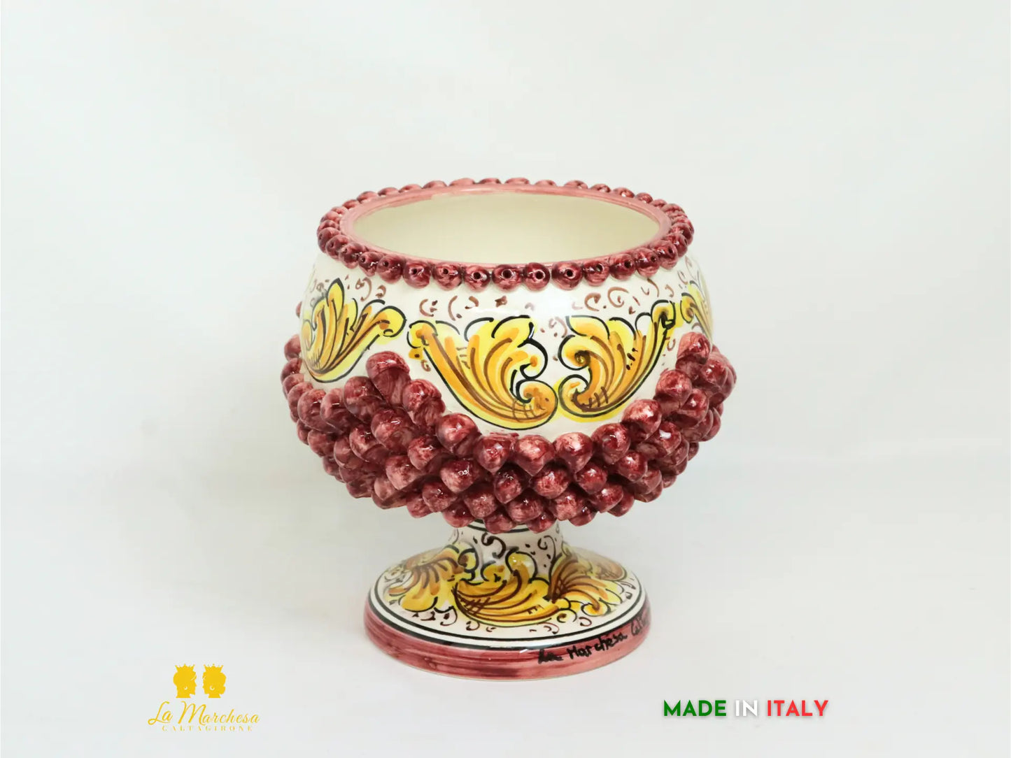 vaso con chicchi pigna e decoro barocco