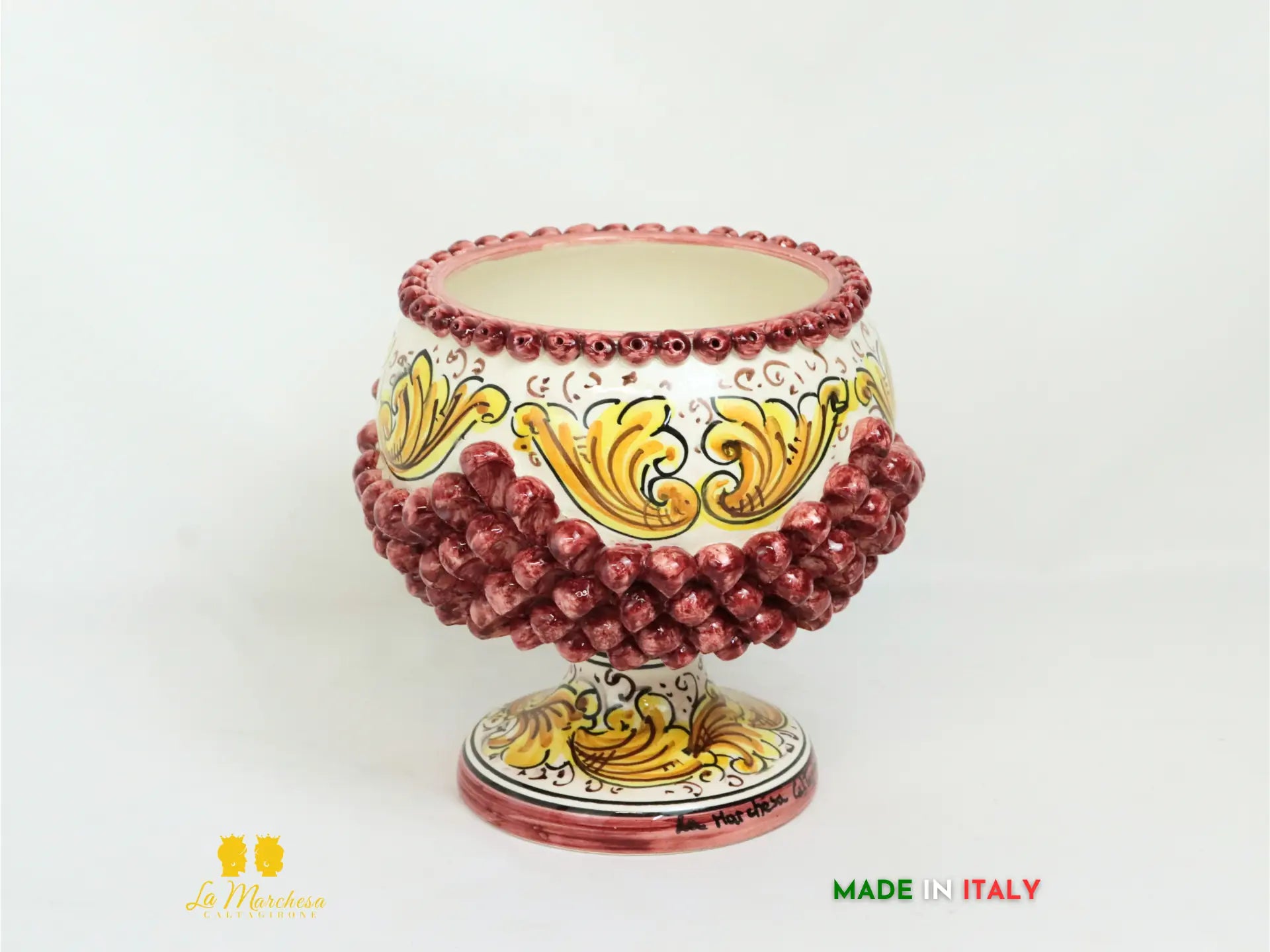 vaso con chicchi pigna e decoro barocco