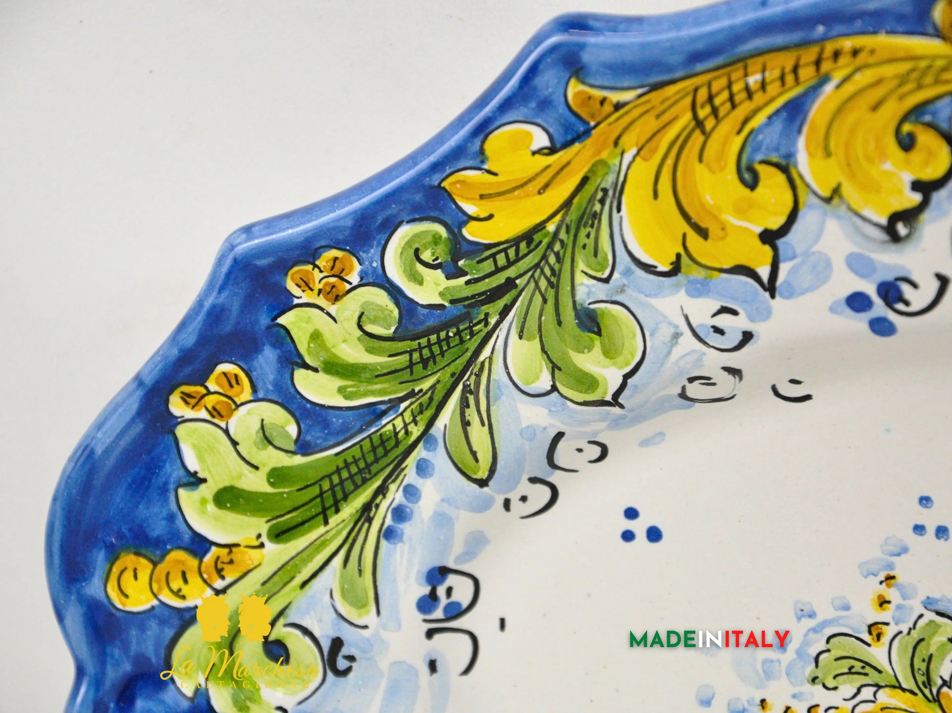 Servizio da Tavola in Ceramica di Caltagirone Decorato a Mano – 7 Pezzi