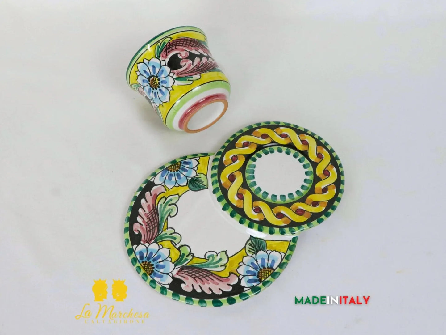 Tazza in Ceramica di Caltagirone piatto doppio - Vari Decori Tazza in Ceramica di Caltagirone piatto doppio - Vari Decori