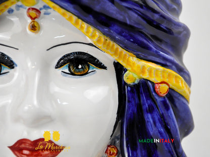 Testa di Moro Femminile in Ceramica di Caltagirone con Turbante Blu e Dettagli Oro – H27 cm