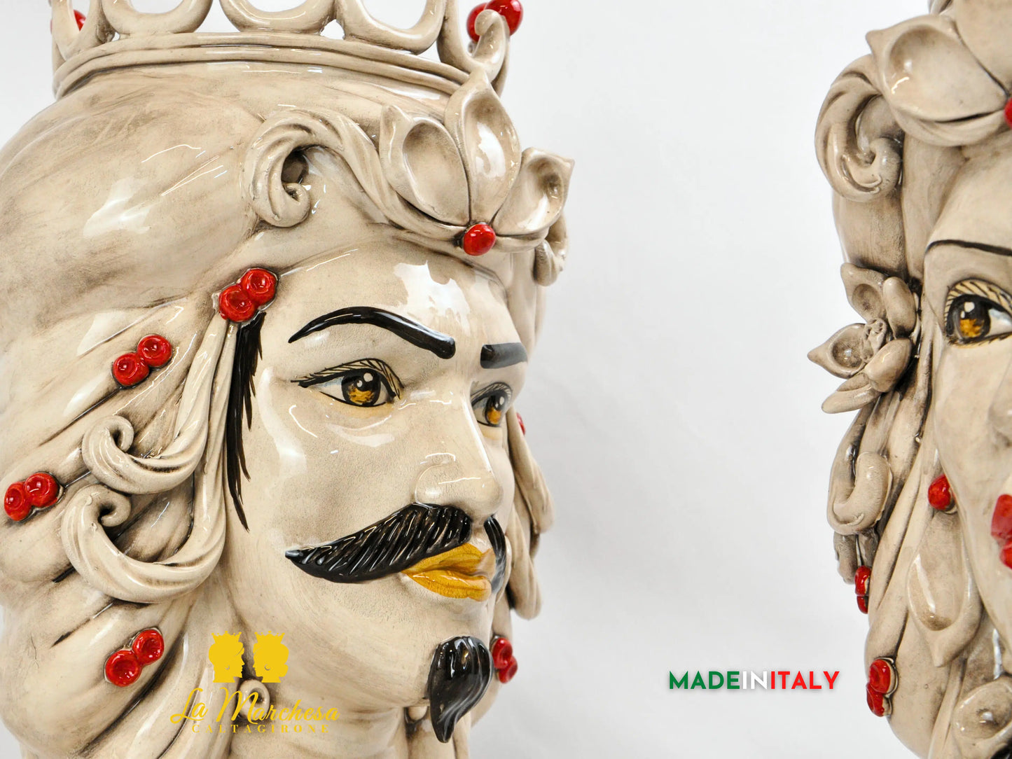 Coppia Teste di moro in Ceramica di Caltagirone fumè corona rossa 43cm